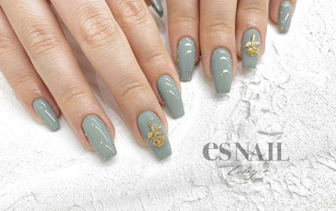 mint green 🌿🤍